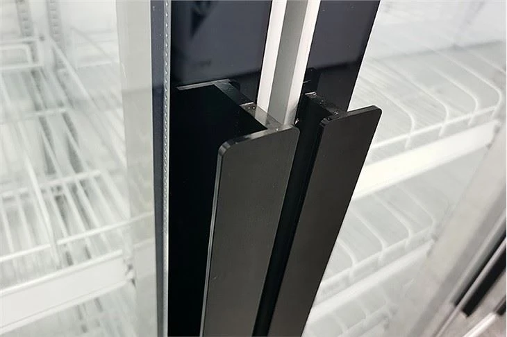 Showcase Freezer